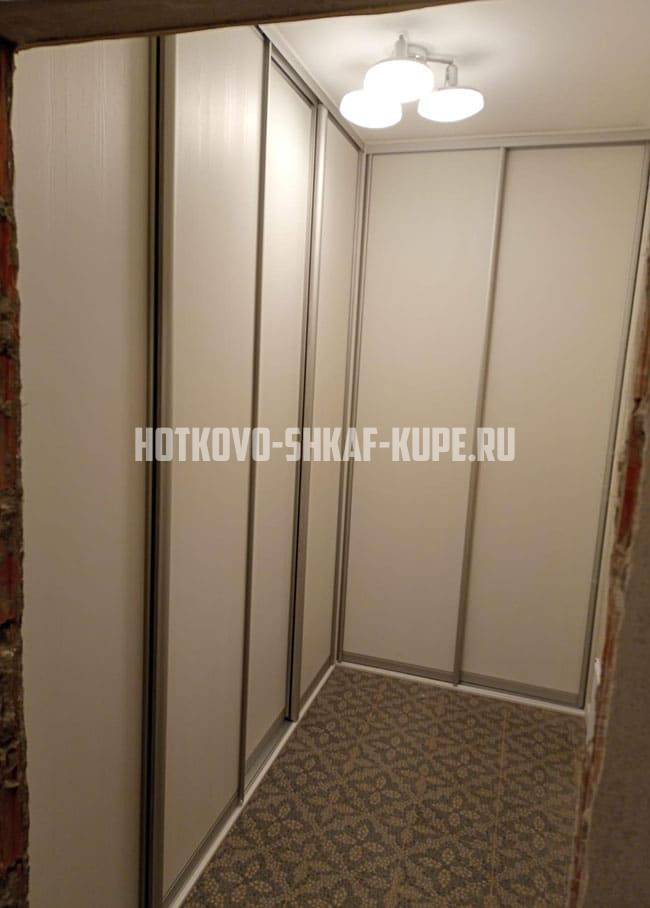 Шкафы угловые Хотьково